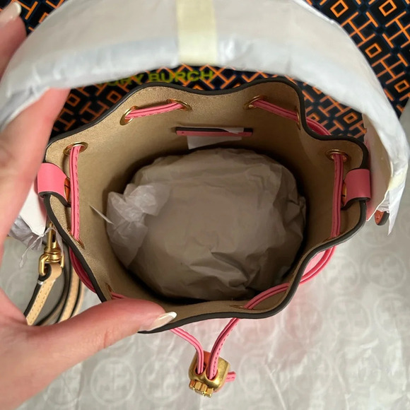 Tory Burch T Monogram Contrast Embossed Mini Bucket Bag Crossbody Bag Rose Pink - Picture 6 of 9